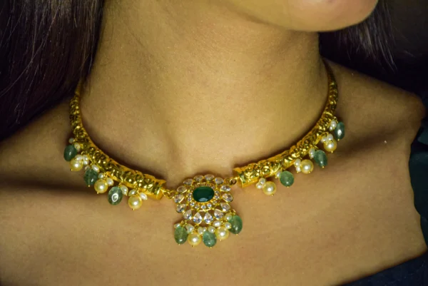 Light Weight Gold Kanthi with Pearl and Emerald