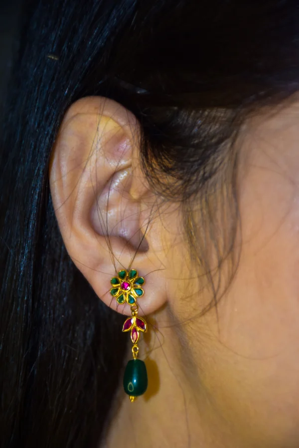 Green & Red AD With Quartz Drop Necklace Set