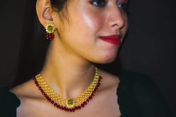 Red Chamtham Mani and Aventurine Oval Pota Necklace Set